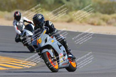 media/Oct-03-2022-Moto Forza (Mon) [[5f077a3730]]/Beginner Group/Session 2 (Turn 10)/